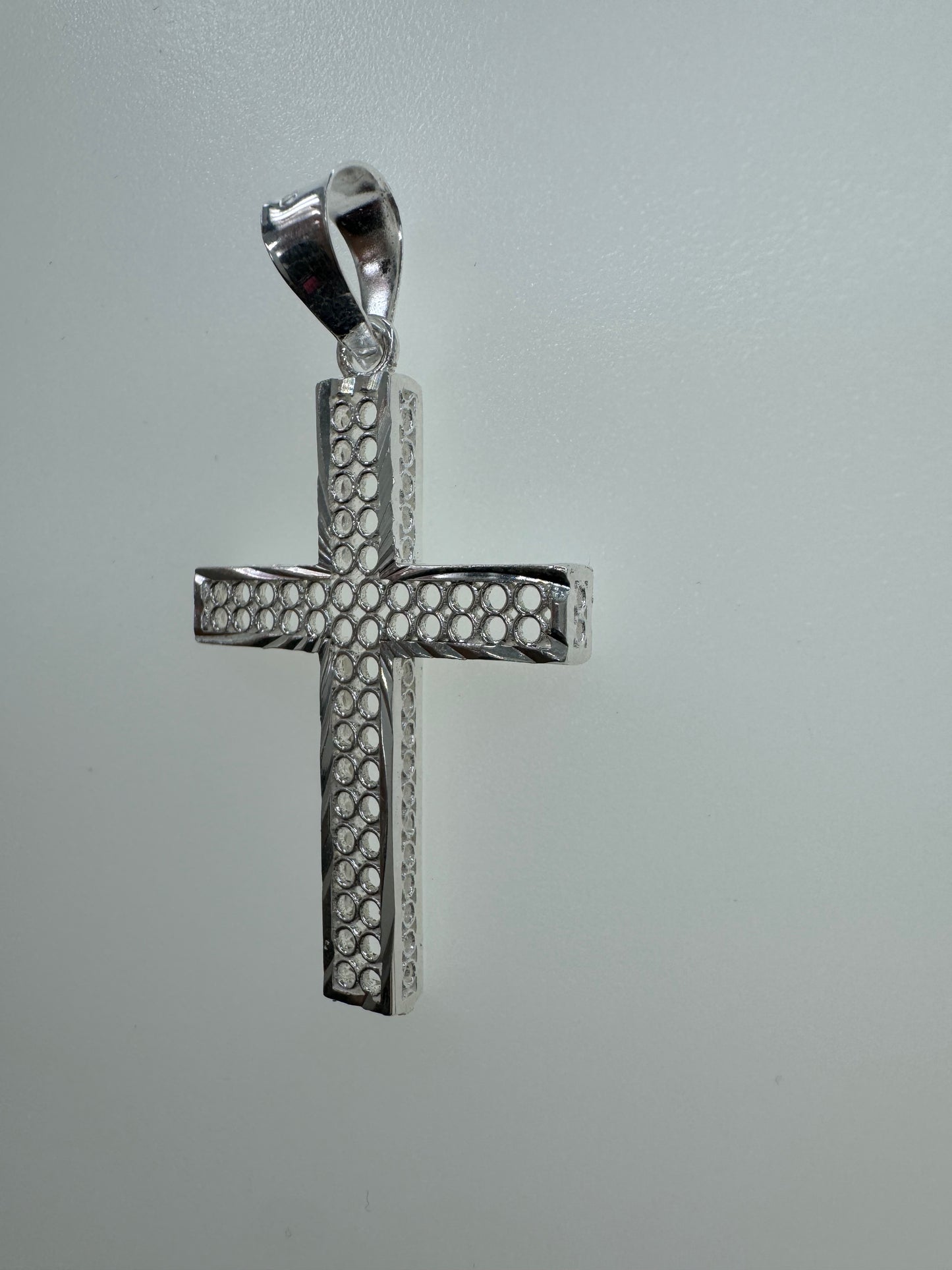 Dije Cruz Plata 925 con Círculos Huecos 4.8 cm Exclusivo