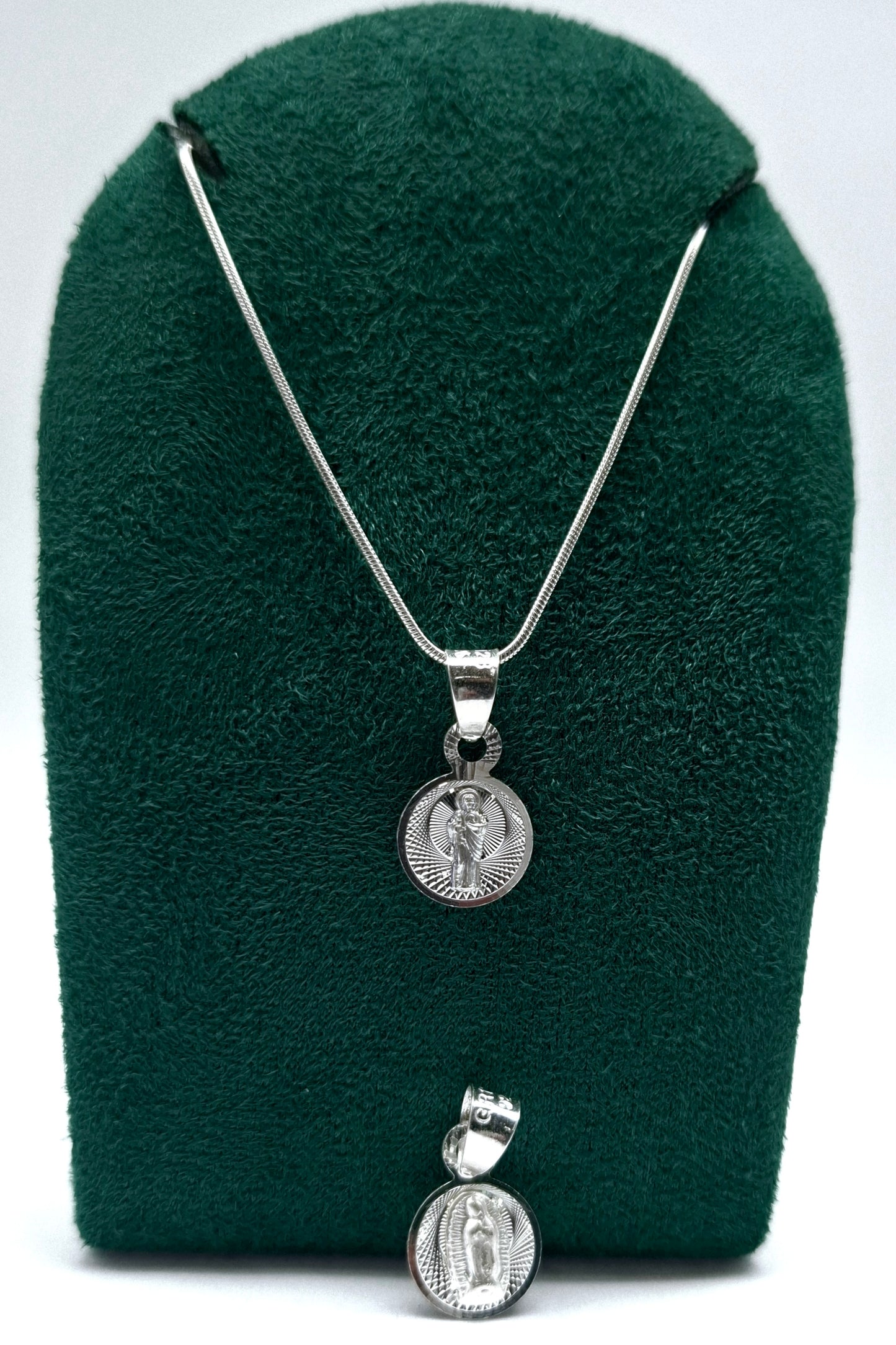 Dije de Plata .925 doble vista con diseño de la Virgen de Guadalupe y San Judas Tadeo MOD. R10LPSJ3D- Mayoreo y Menudeo