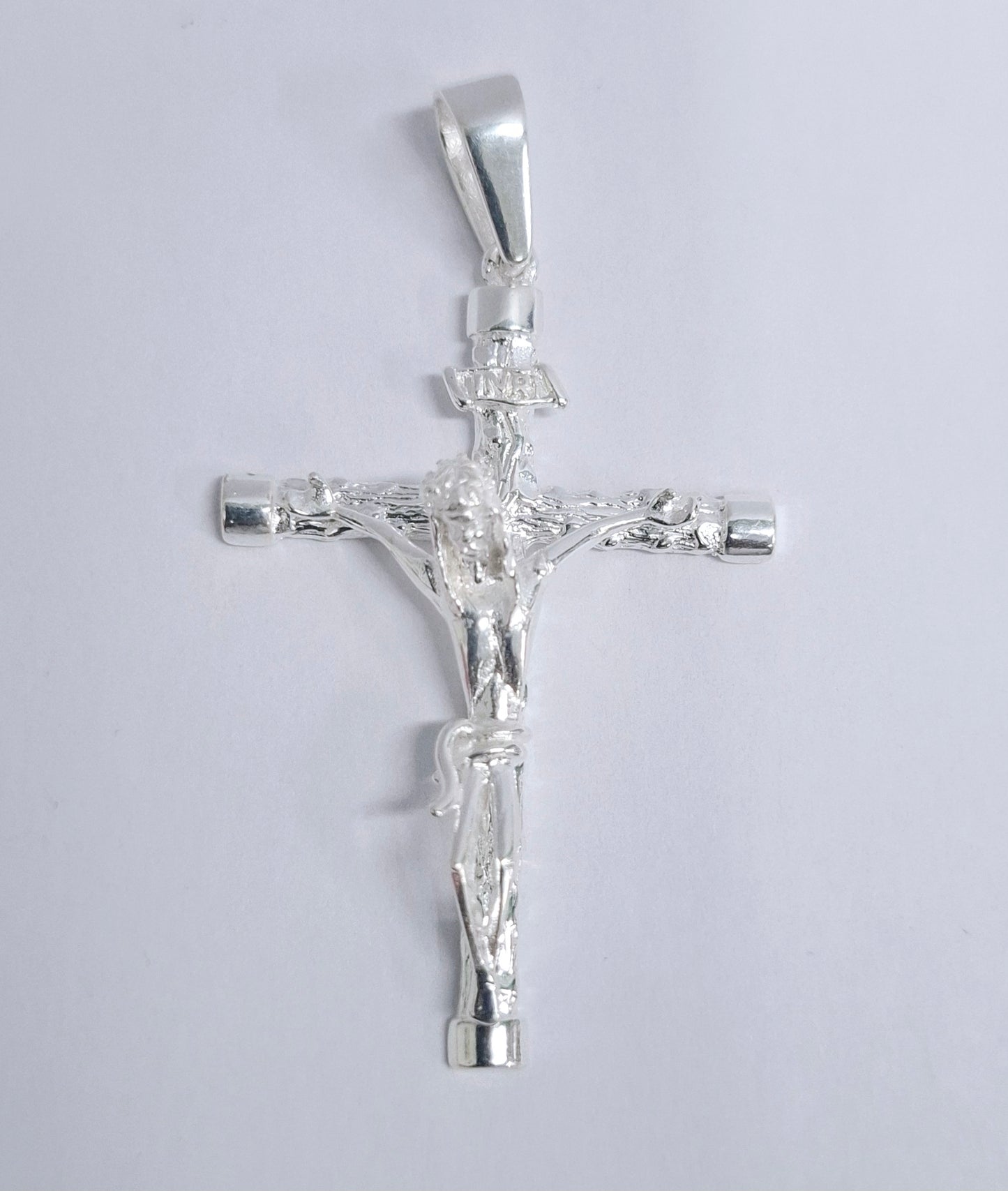 Dije de Cruz con cristo en Plata Ley .925, ACDRP000