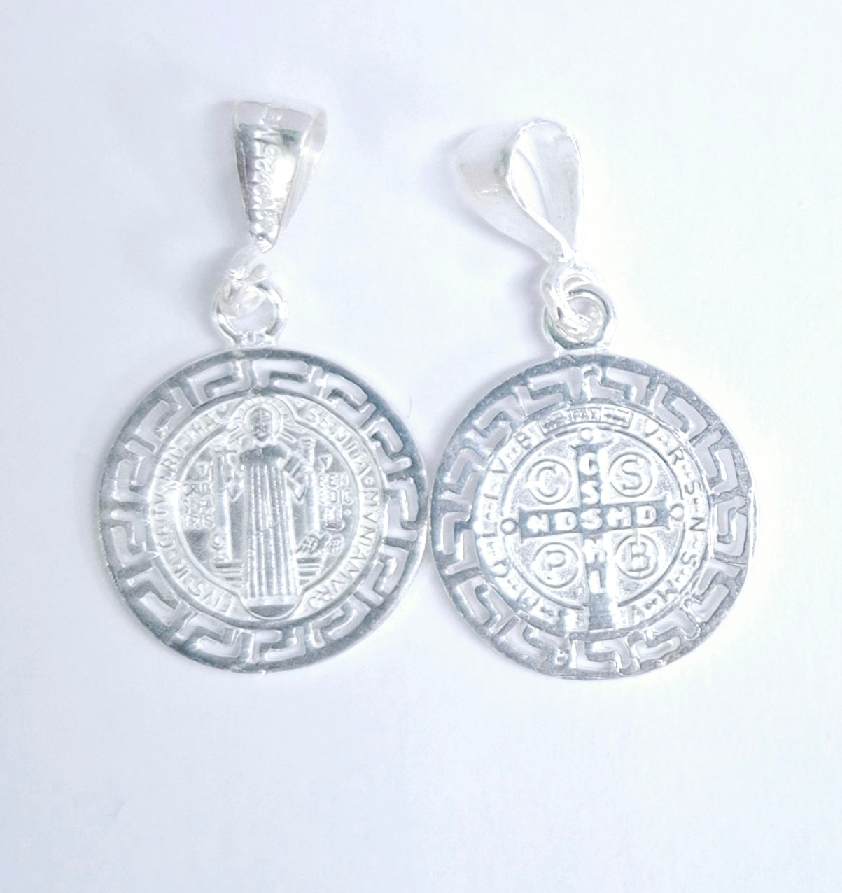 Dije de Plata Ley .925 de San Benito , Mod. FBD-235