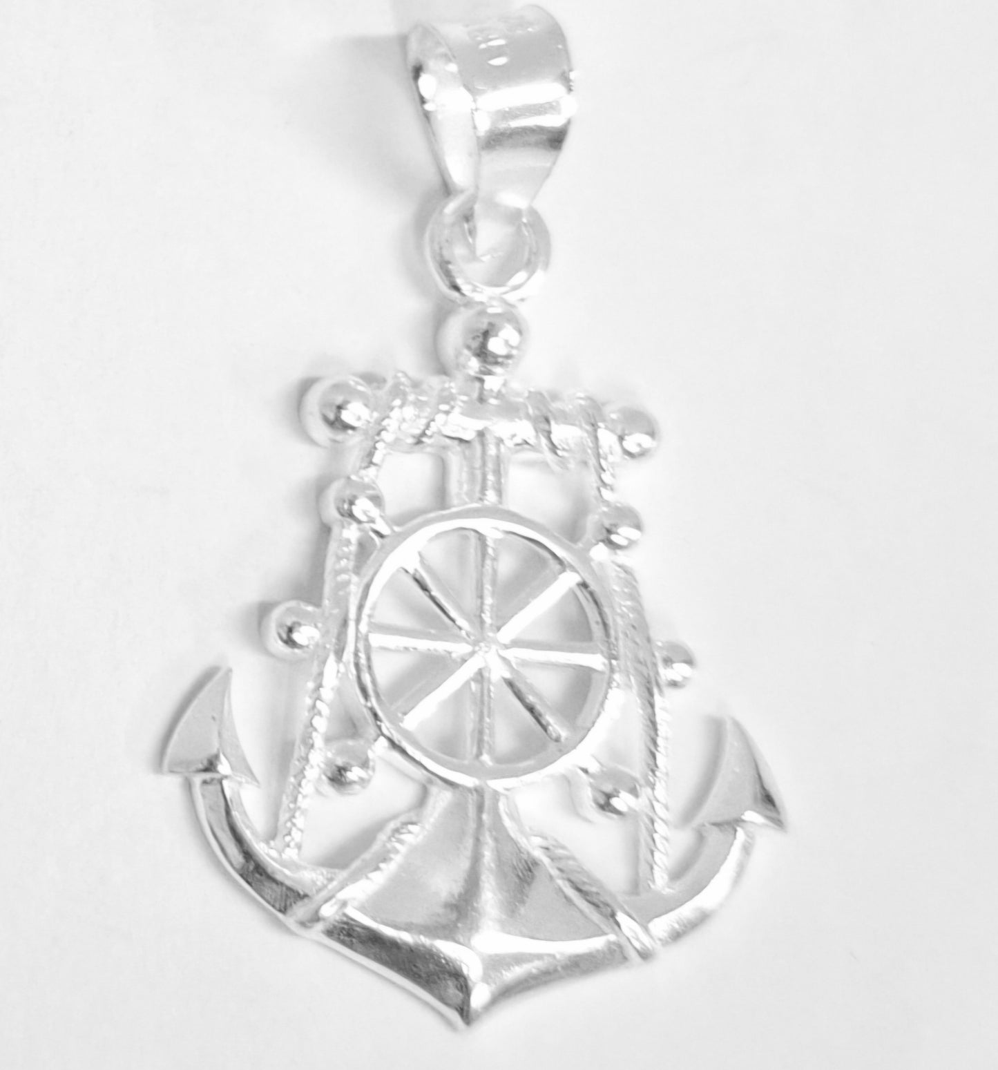 Dije de Plata Ley .925 en forma de Ancla con Cristo MOD.DR163