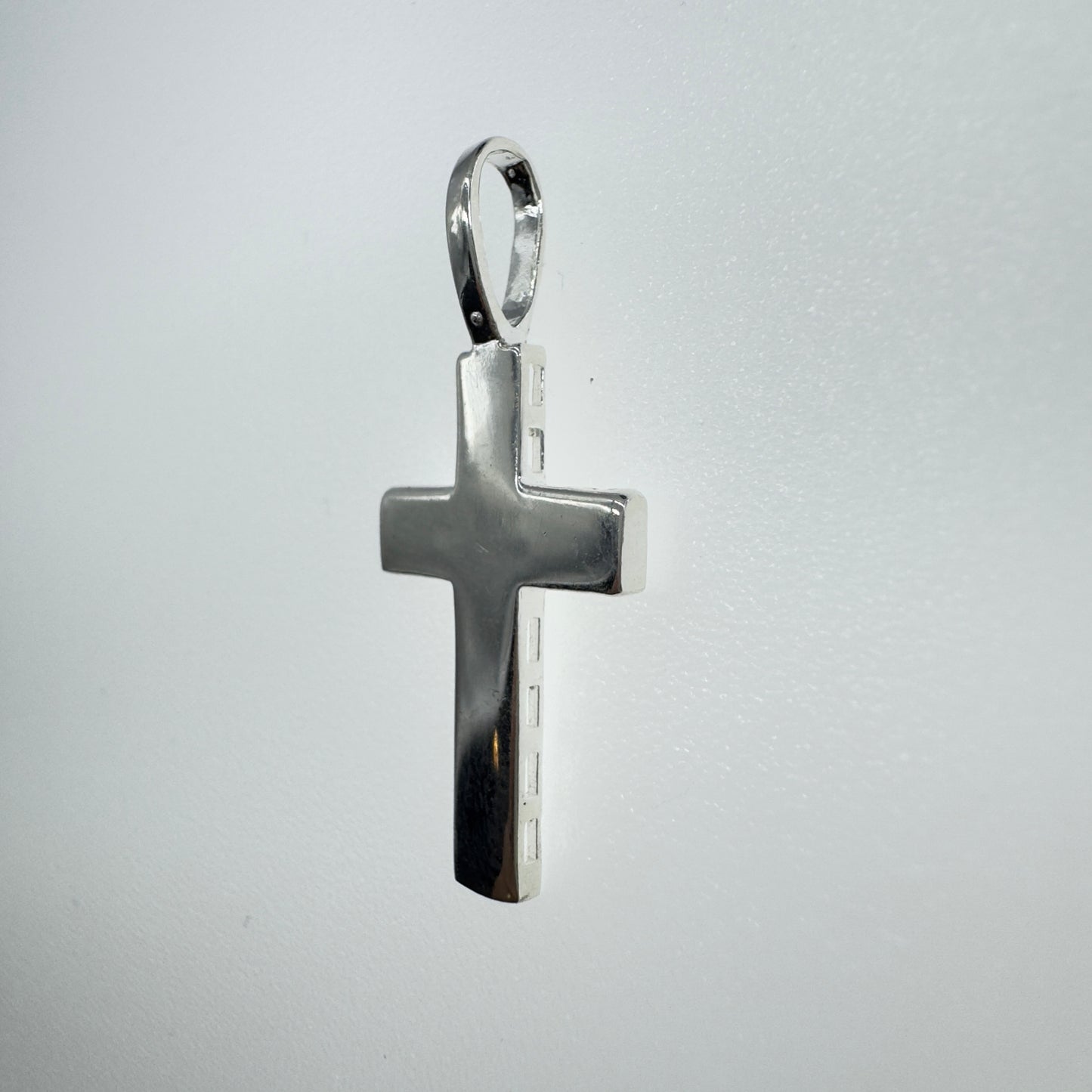 Dije Cruz Lisa Plata 925 - Joyería Fina de Alta Calidad