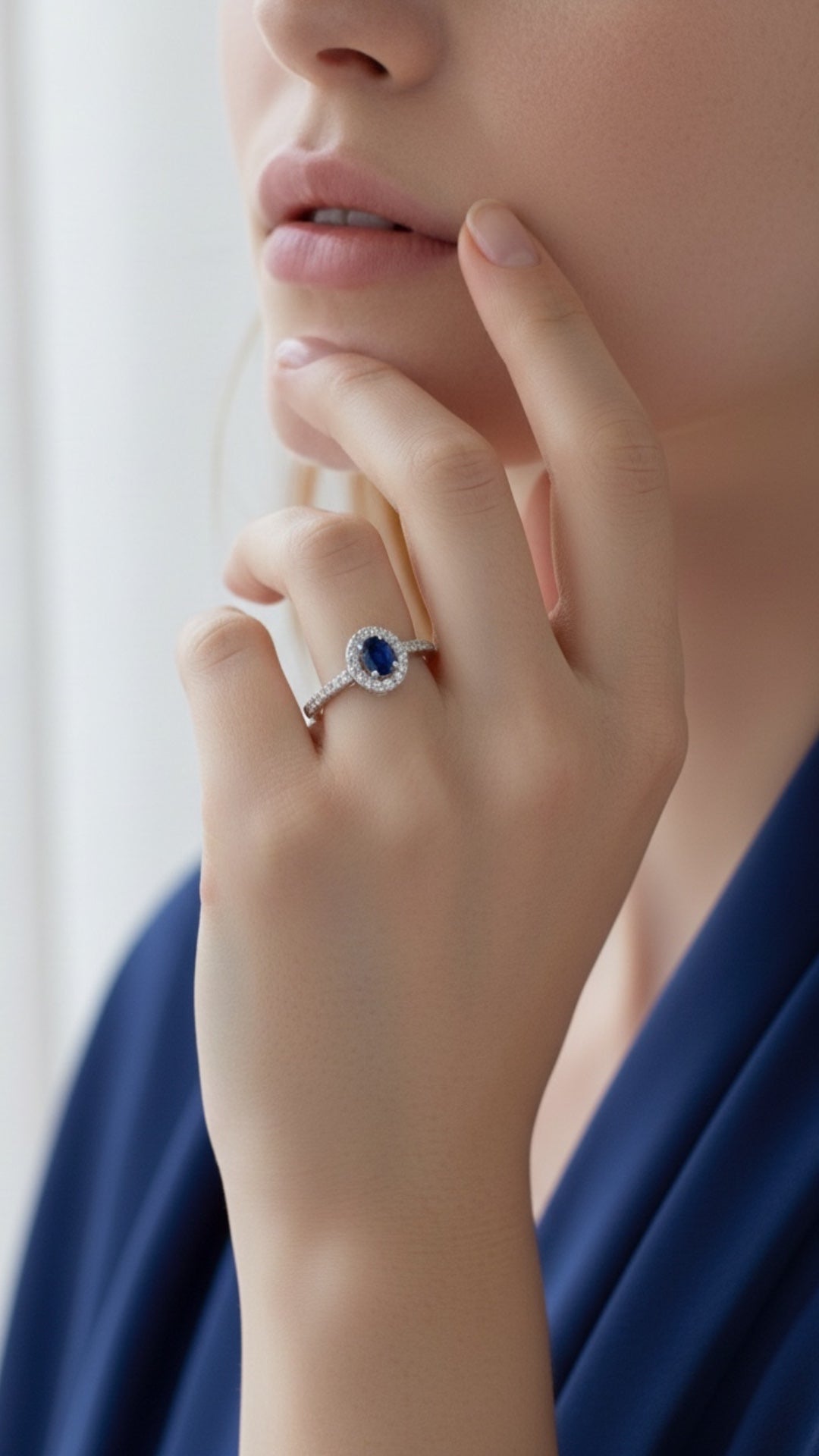 Anillo Plata Ley 925 con Rodio y Zirconia AAA Color Azul Zafiro y Blanco