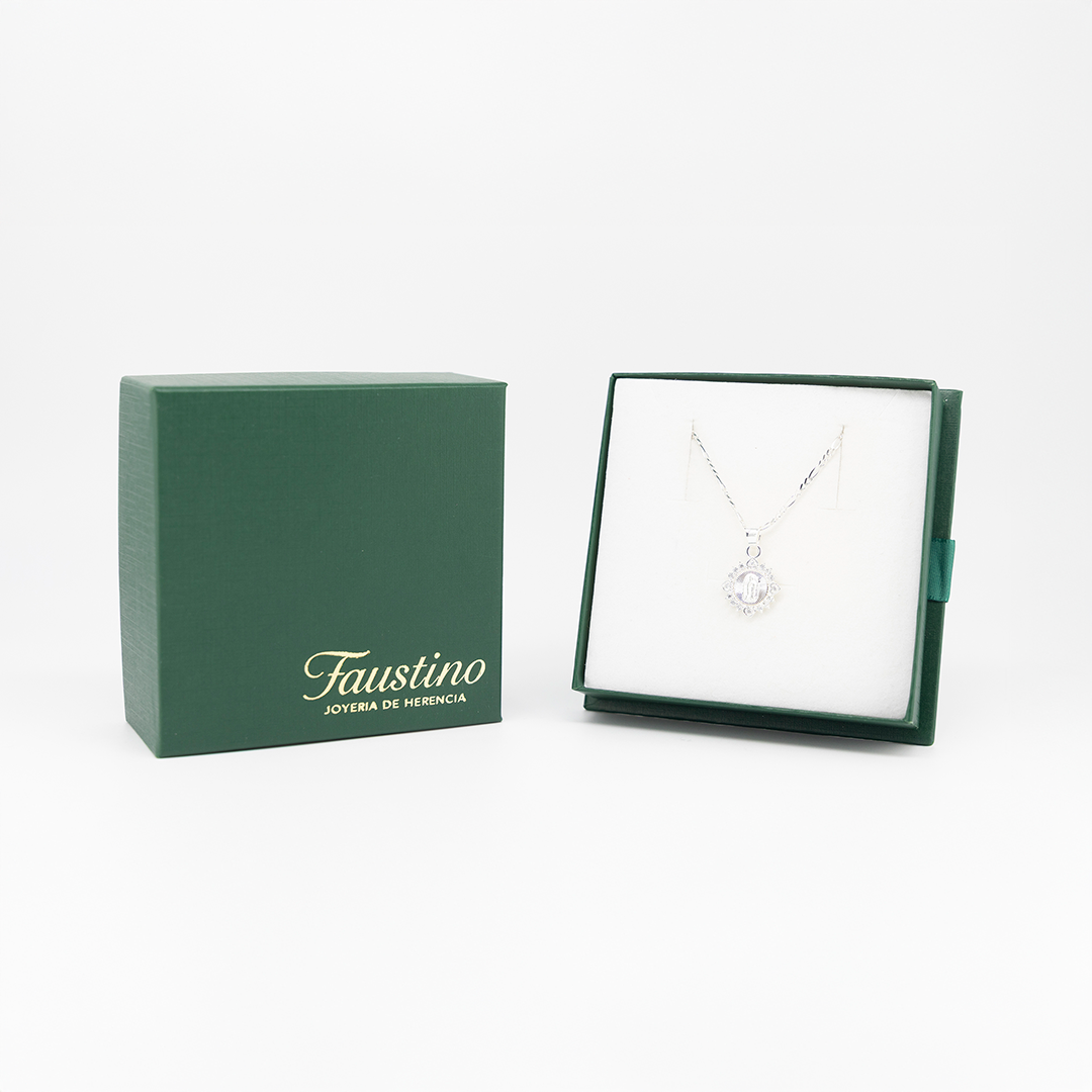 Set de Dije y Cadena en Plata Ley .925 - Virgen de Guadalupe con topacio , COM.DRP024LP