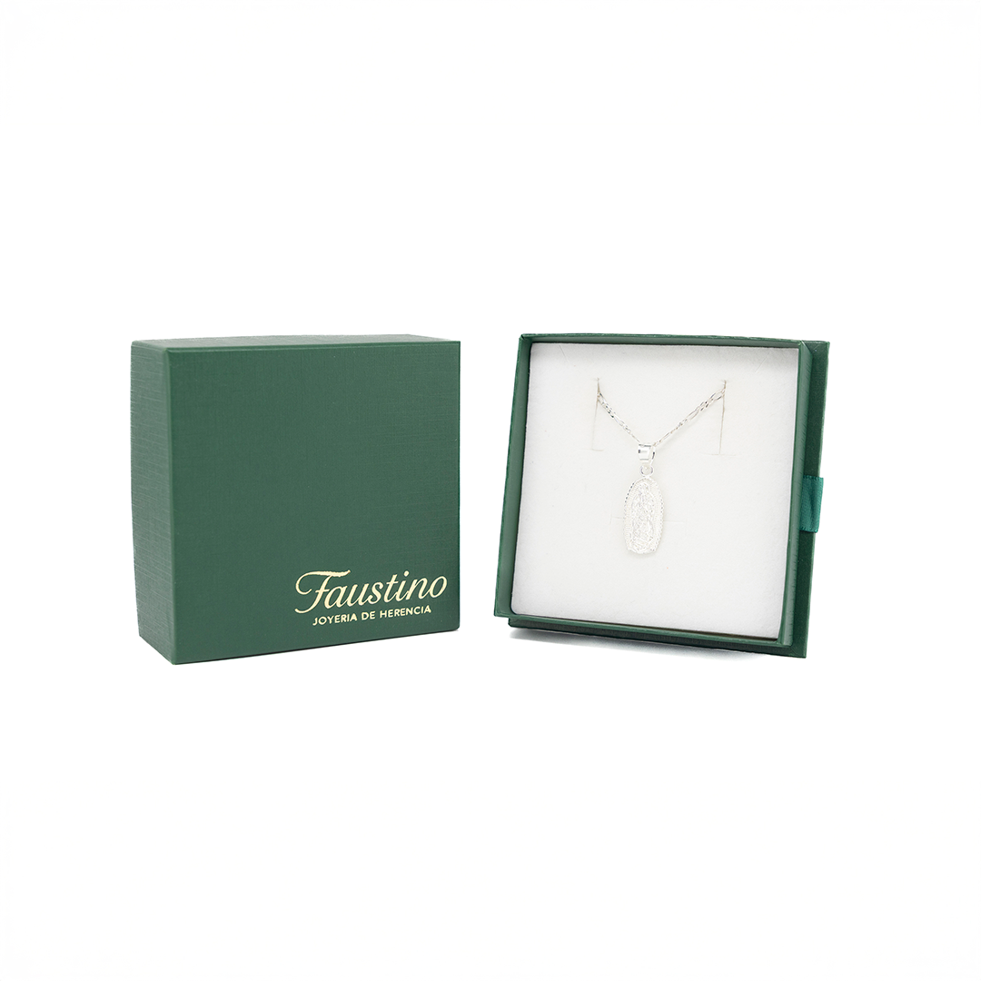 Set de Dije y Cadena de Plata LEY .925- Virgen de Guadalupe con Oración Premium Doble Vista con Cadena Fígaro