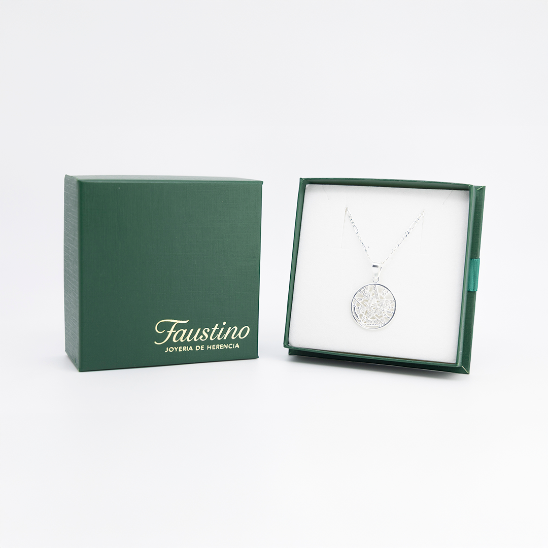 Set de Dije y Cadena en Plata Ley .925 de Tetragrámaton con Cadena Fígaro