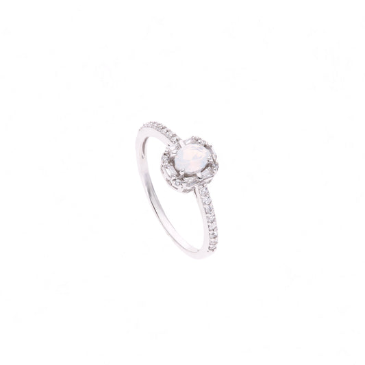 ANILLO EN PLATA LEY .925, CON RODIO , OPALO BLANCO Y ZIRCONIA AAA
