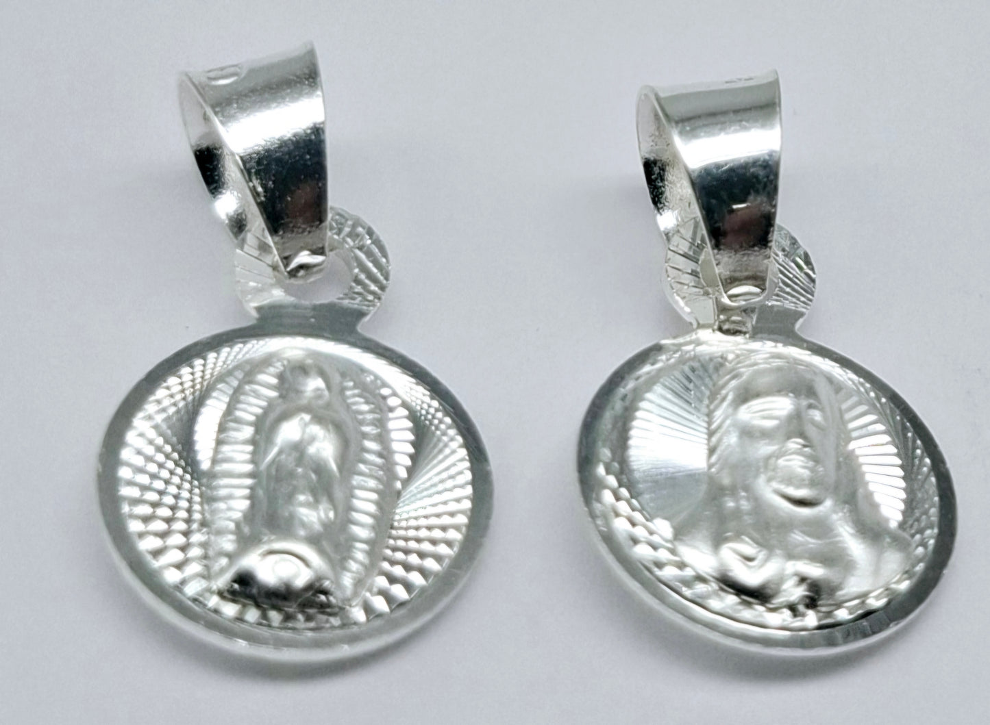 Dije en Plata .925 De doble vista con diseño de la Virgen de Guadalupe-Sagrado Corazón MOD. RD10LPSC3D - Mayoreo y Menudeo