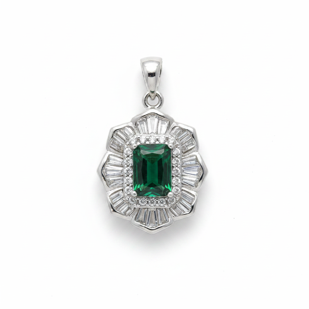 Dije flor Art Déco en plata .925 con esmeralda rectangular, halo de zircones blancos y corona de baguettes radiales