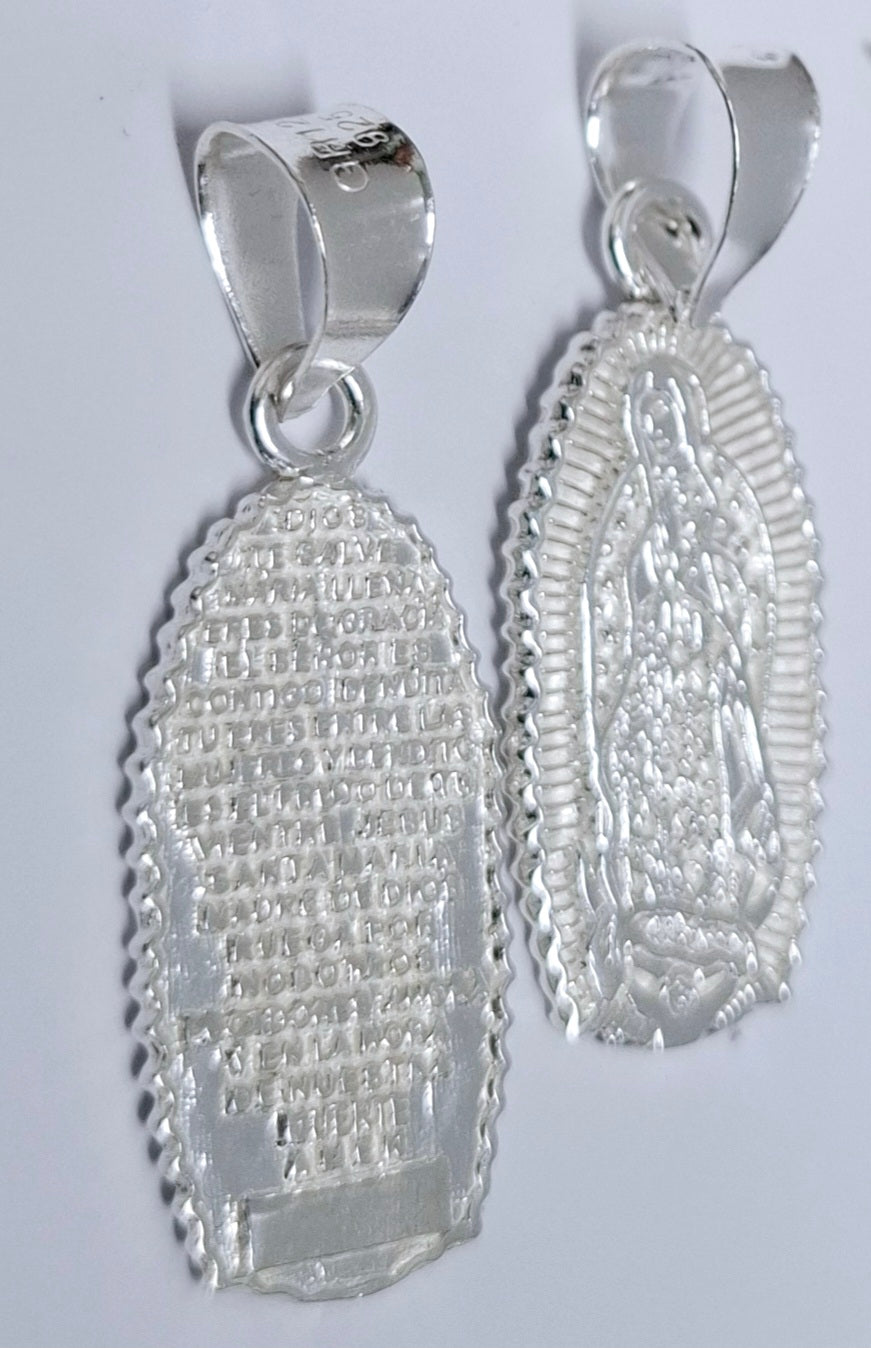 Dije Plata .925 Doble vista en forma de la virgen de Virgen de Guadalupe Mod. DR089- Joyería Religiosa