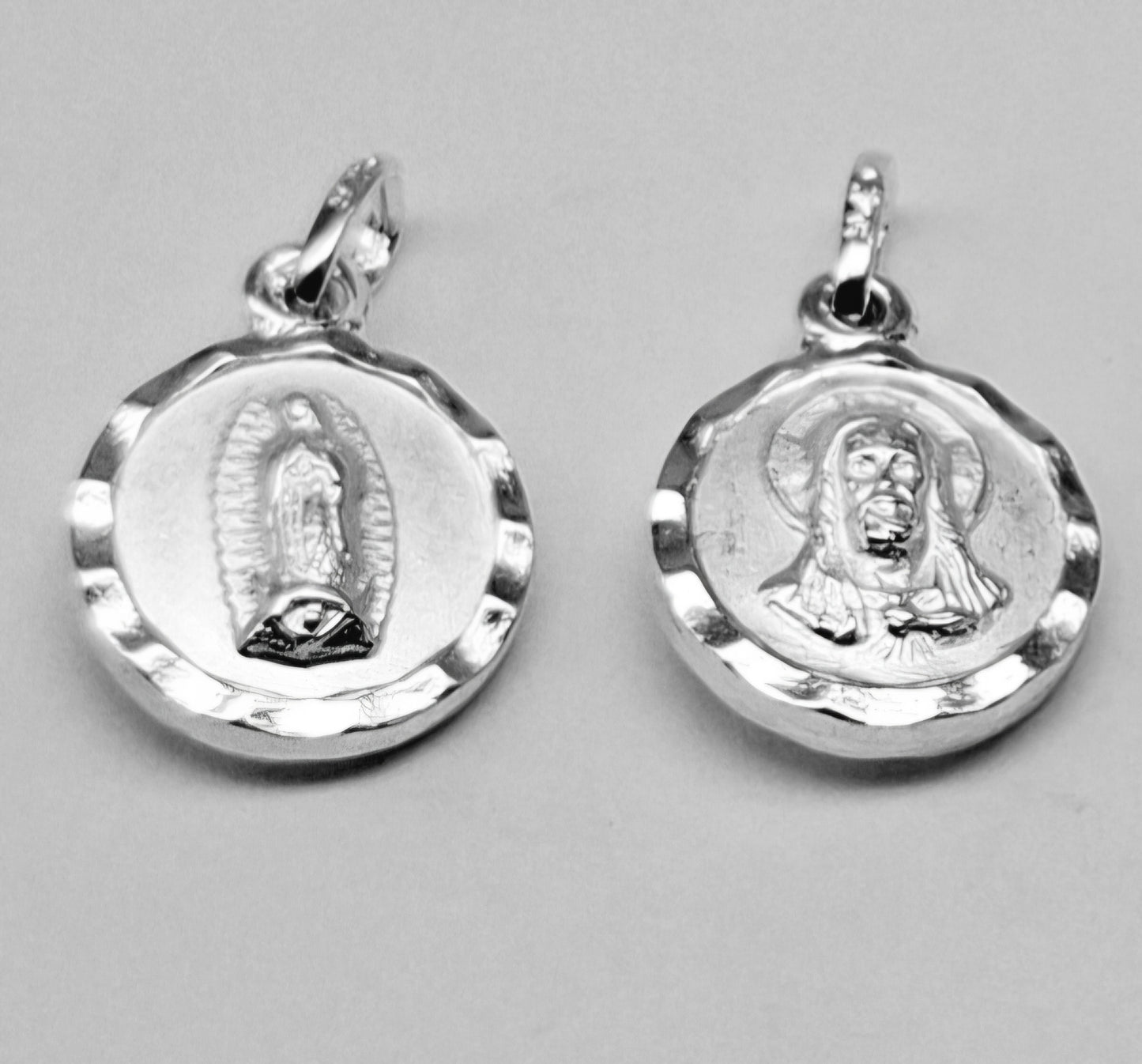 Dije Plata .925 Sochapada doble vista Virgen de Guadalupe y Sagrado corazón de Jesús Mod. SYB-16 - Joyería Religiosa