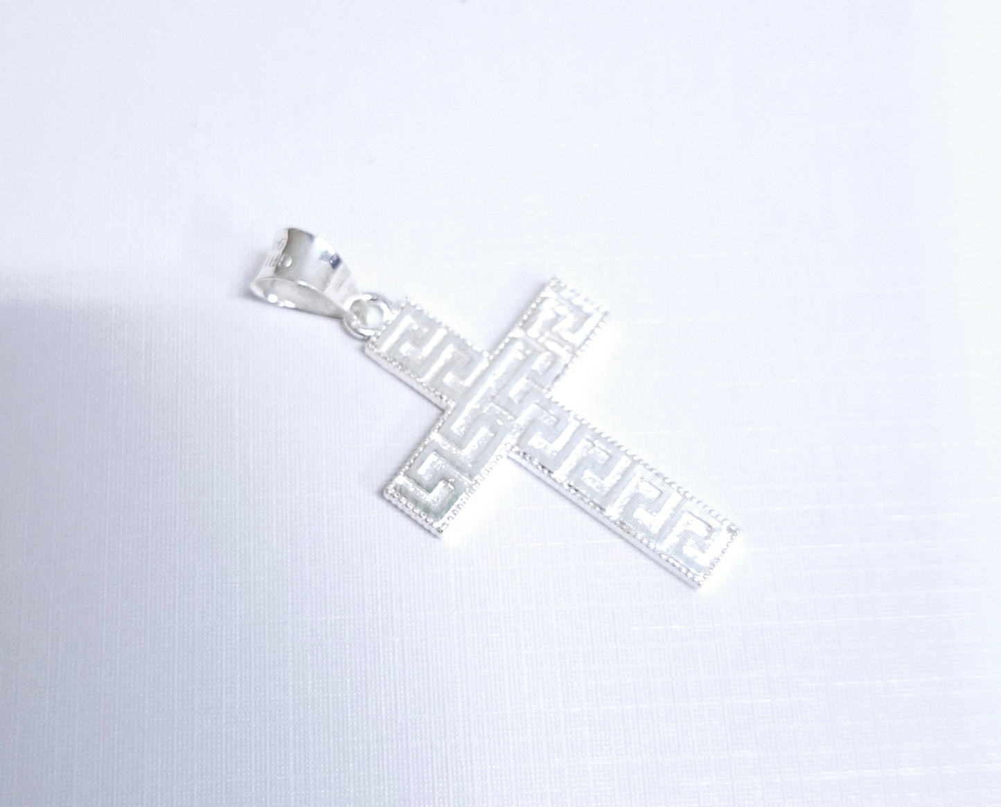 Dije de Cruz Diamantado en Plata .925 mod DR112- Joyería Religiosa