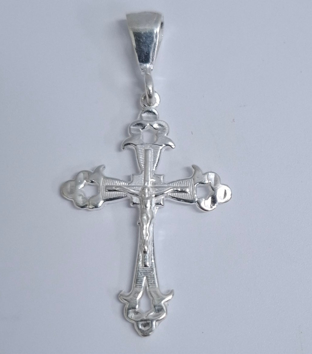 Dije de Cruz en Plata Ley .925, CON DISEÑO MOD. FBD-38