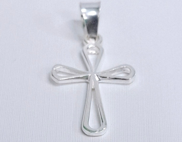 Dije de Cruz en Plata ley .925 Mod. DR079