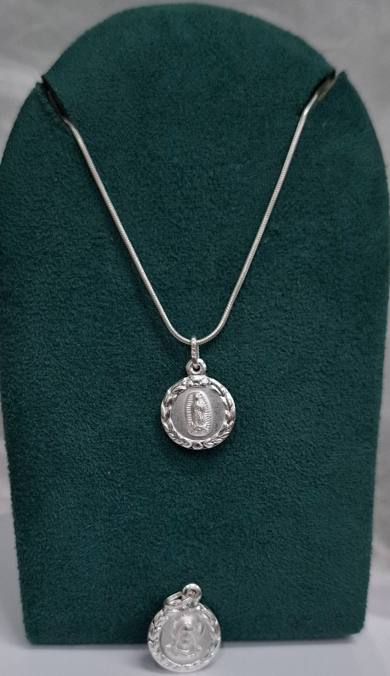 Dije de Plata .925 doble vista Sochapada Virgen de Guadalupe y sagrado corazón de je sus Mod. SYC-19- Joyería Religiosa