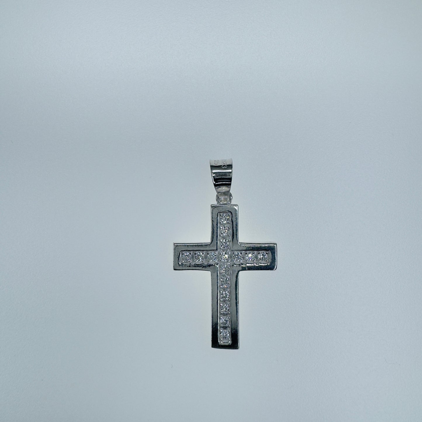 Dije de Plata 925 con Circonias en el Centro Diseño Elegante Joyería Fina para Regalo