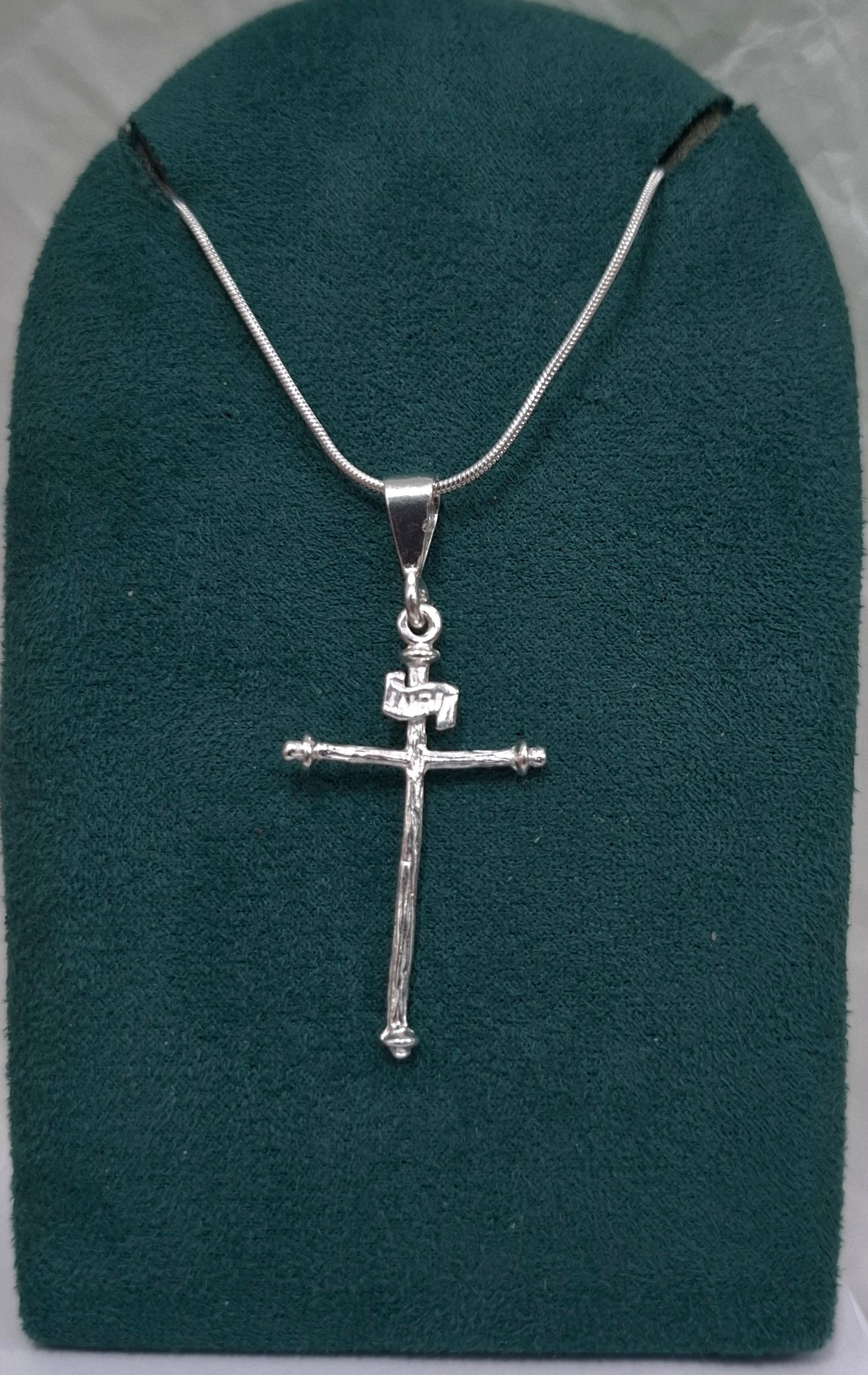 Dije de Plata Ley .925 en forma de Cruz Mod. FBD-211 - Joyería Religiosa