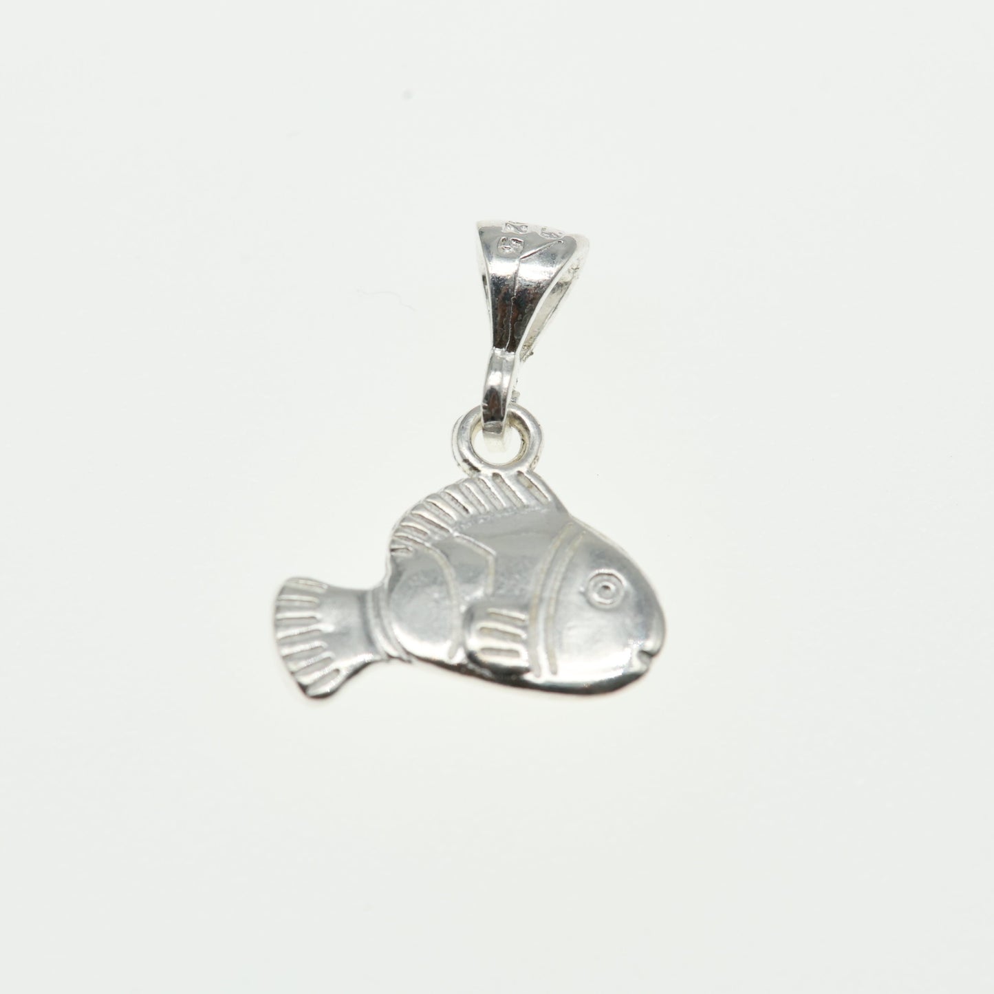Dije de Plata .925 Dama Forma Pez en diseño marino - Premium