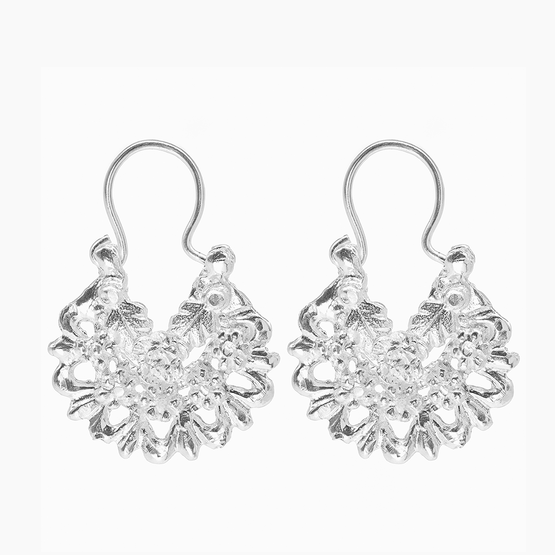 Aretes Plata .925 de Aro Diseño Floreado 5.6 Gramos - Joyería Elegante