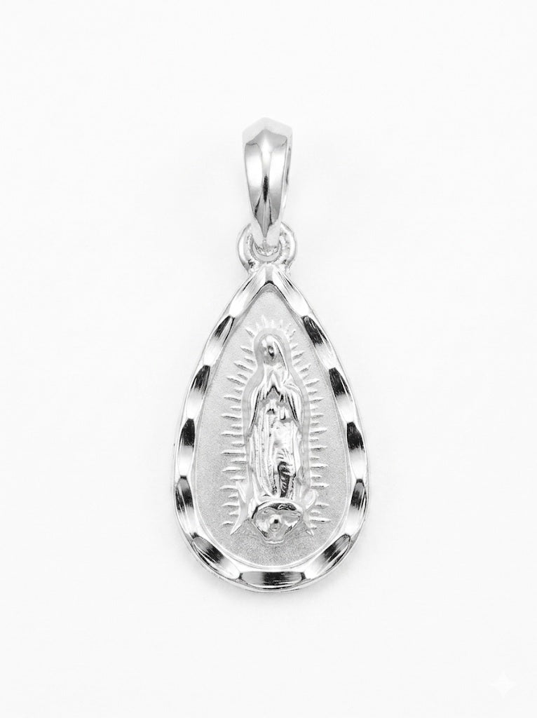 Medalla de Plata .925 - Virgen de Guadalupe Forma Lágrima con Borde Biselado Diamantado