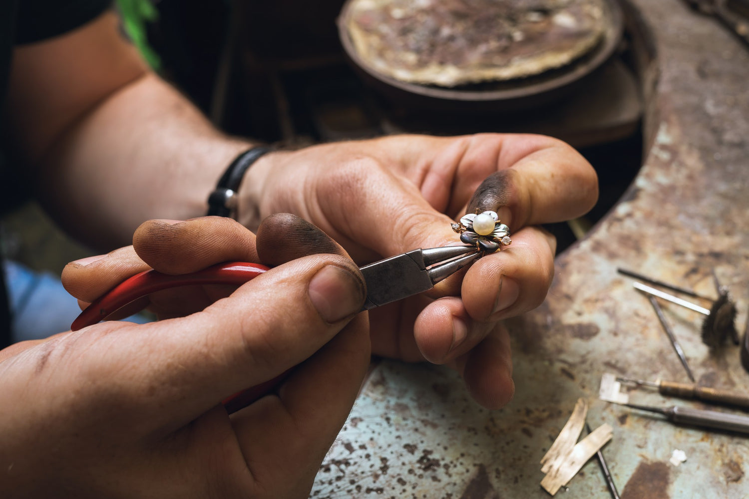 El Impacto Ambiental de la Joyería de Plata 925 y Cómo Comprar de Forma Sostenible