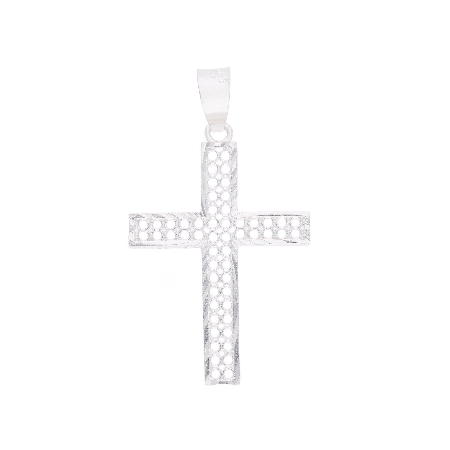 Dije cruz latina calada con patrón panal de círculos y bordes biselados diamantados en plata .925 – vista frontal sobre fondo blanco