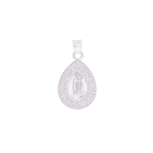 Dije Virgen de Guadalupe medallón lágrima doble halo pavé en plata .925 – vista frontal sobre fondo blanco