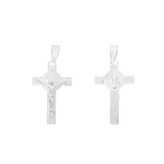 Crucifijo San Benito doble vista diamantado en plata .925 – frente Cristo y reverso San Benito sobre fondo blanco