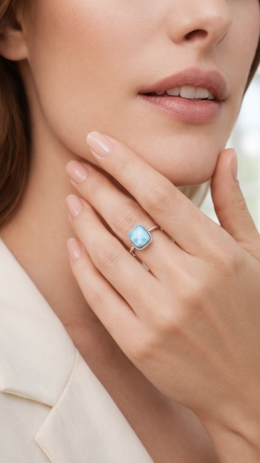Anillo Larimar con Bisel en Plata.925