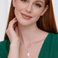 Modelo usando el dije Ala de Ángel en plata .925 con cadena fina