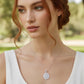 Modelo usando la medalla Virgen de Guadalupe chica en plata .925 con cadena fina