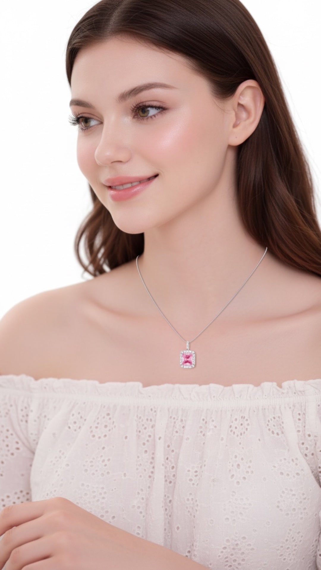 Dije Morganita Rosa con Halo de Zircones Blancos — Plata .925