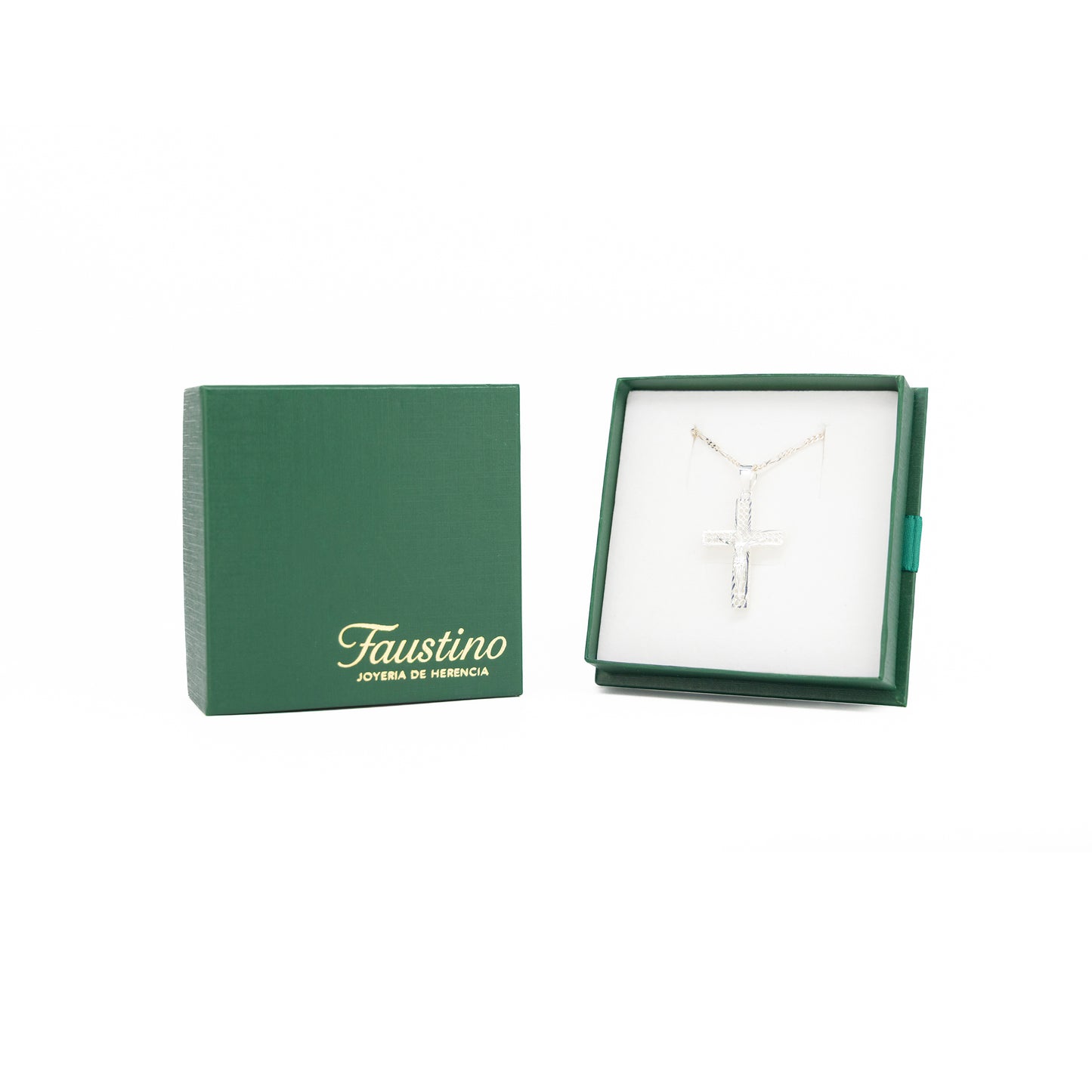 Set de Dije y Cadena de Plata - Crucifijo Texturizado con Cristo con Cadena Fígaro .925(DR128)