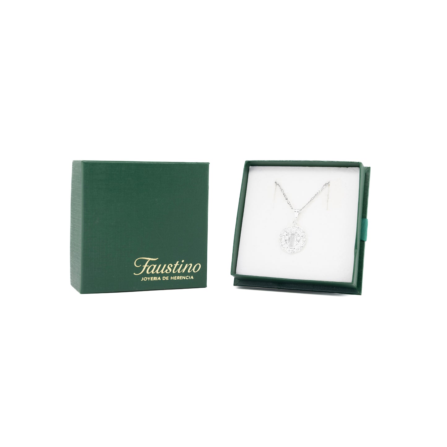 Set de Dije y Cadena de Plata - San Benito Grande con Marco Ornamental Doble Vista con Cadena Fígaro (FBD-226)