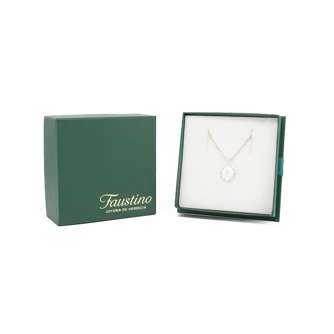 Set de Dije y Cadena de Plata ley .925 - San Judas Tadeo y Virgen de Guadalupe Marco Barroco Doble Vista con Cadena Fígaro .925