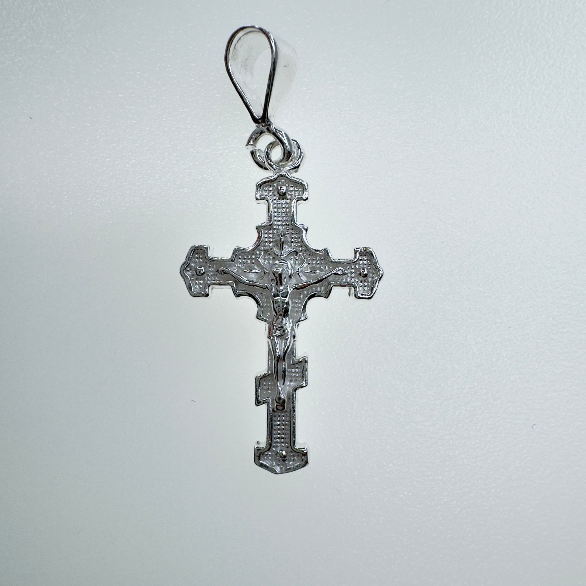 Cruz Estilo Barroco en Plata 925 - Joyería Exclusiva