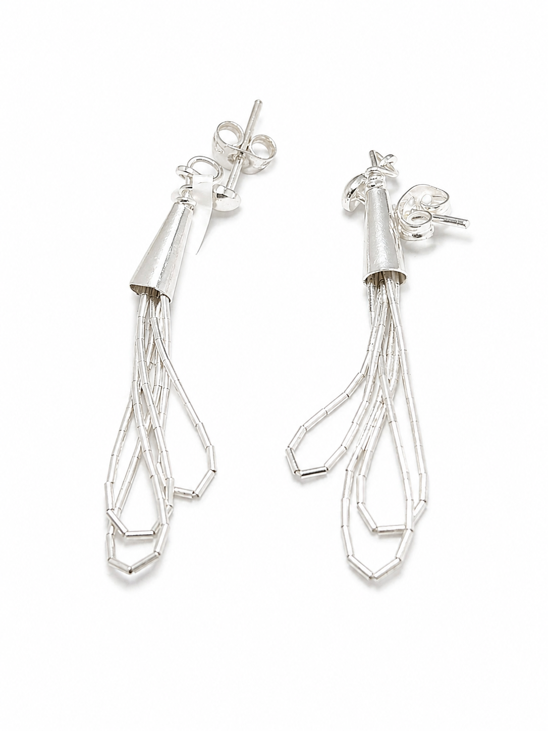Aretes de Plata .925 - Colgantes Multihilo Tres Gotas Escalonadas en Cascada con Cadena Paper Clip Hexagonal y Terminal Cónico Cilíndrico — Artesanía Taxco