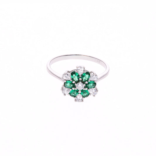 ANILLO EN PLATA LEY .925, CON RODIO , ZIRCONIA AAA VERDE ESMERALDA Y BLANCO