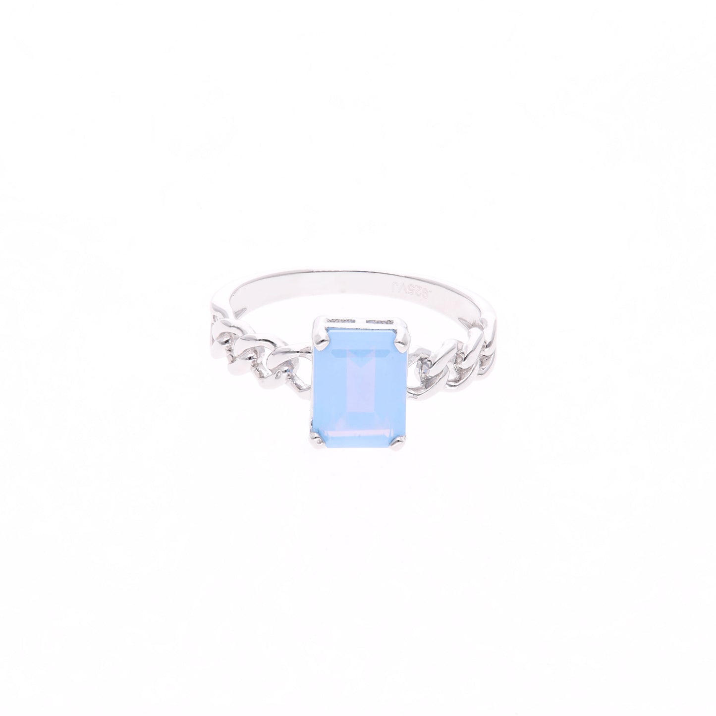 ANILLO EN PLATA LEY .925, CON RODIO , OPALO AAA AZUL CIELO