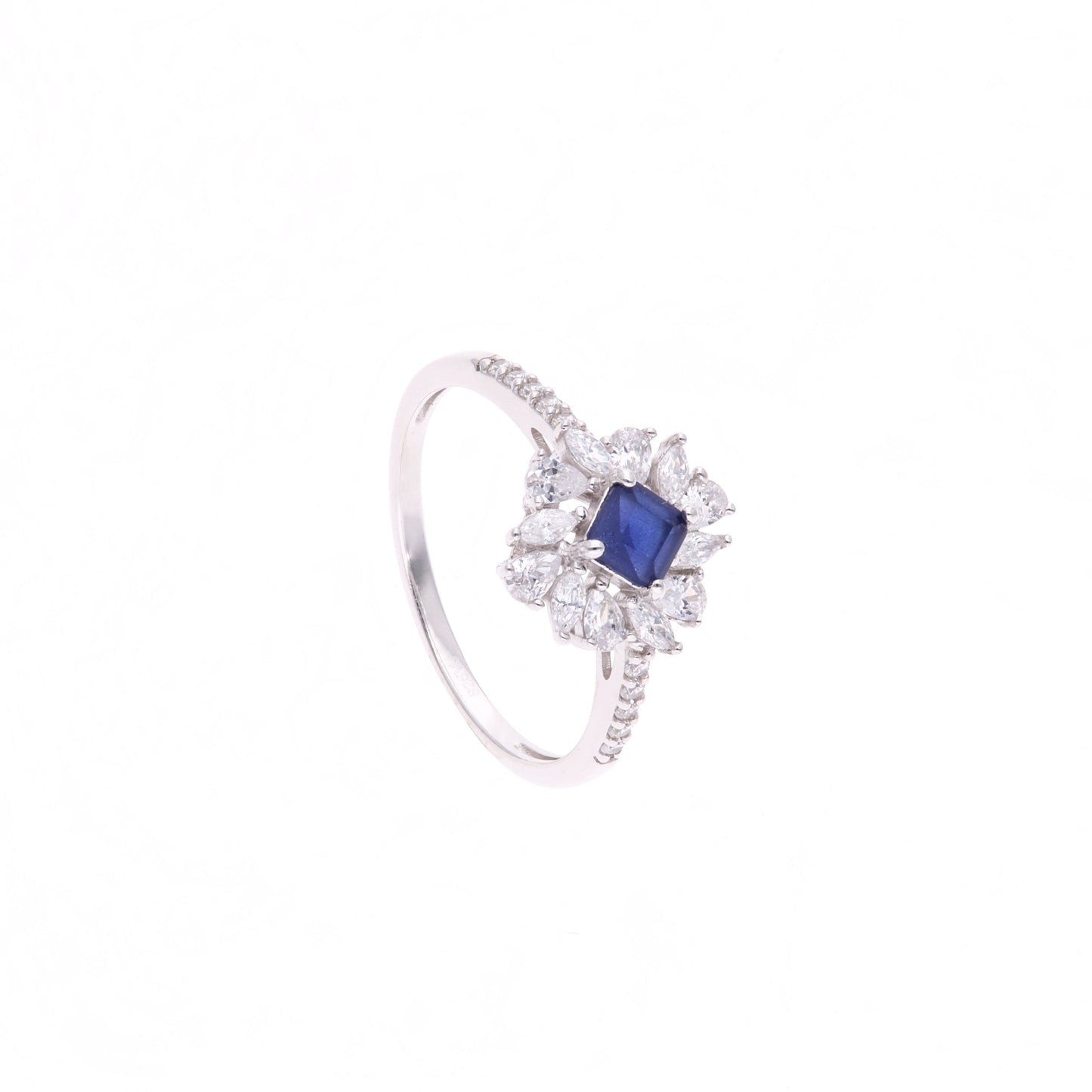 ANILLO EN PLATA LEY .925, CON RODIO ,  ZIRCONIA  AAA  AZUL ZAFIRO Y BLANCO   ,  EN FORMA DE FLOR