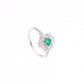 ANILLO EN PLATA LEY .925, CON RODIO ,  ZIRCONIA AAA  VERDE ESMERALDA Y BLANCO