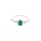ANILLO EN PLATA LEY .925, CON RODIO , ZIRCONIA AAA VERDE ESMERALDA Y BLANCO