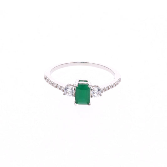 ANILLO EN PLATA LEY .925, CON RODIO , ZIRCONIA AAA VERDE ESMERALDA Y BLANCO