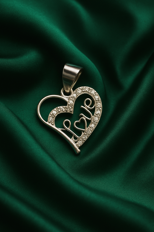 Dije colgante corazón plata 925 con piedras circonias y palabra Love ideal para regalo joyería elegante