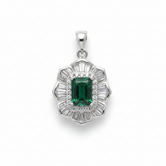 Dije flor Art Déco en plata .925 con esmeralda rectangular, halo de zircones blancos y corona de baguettes radiales
