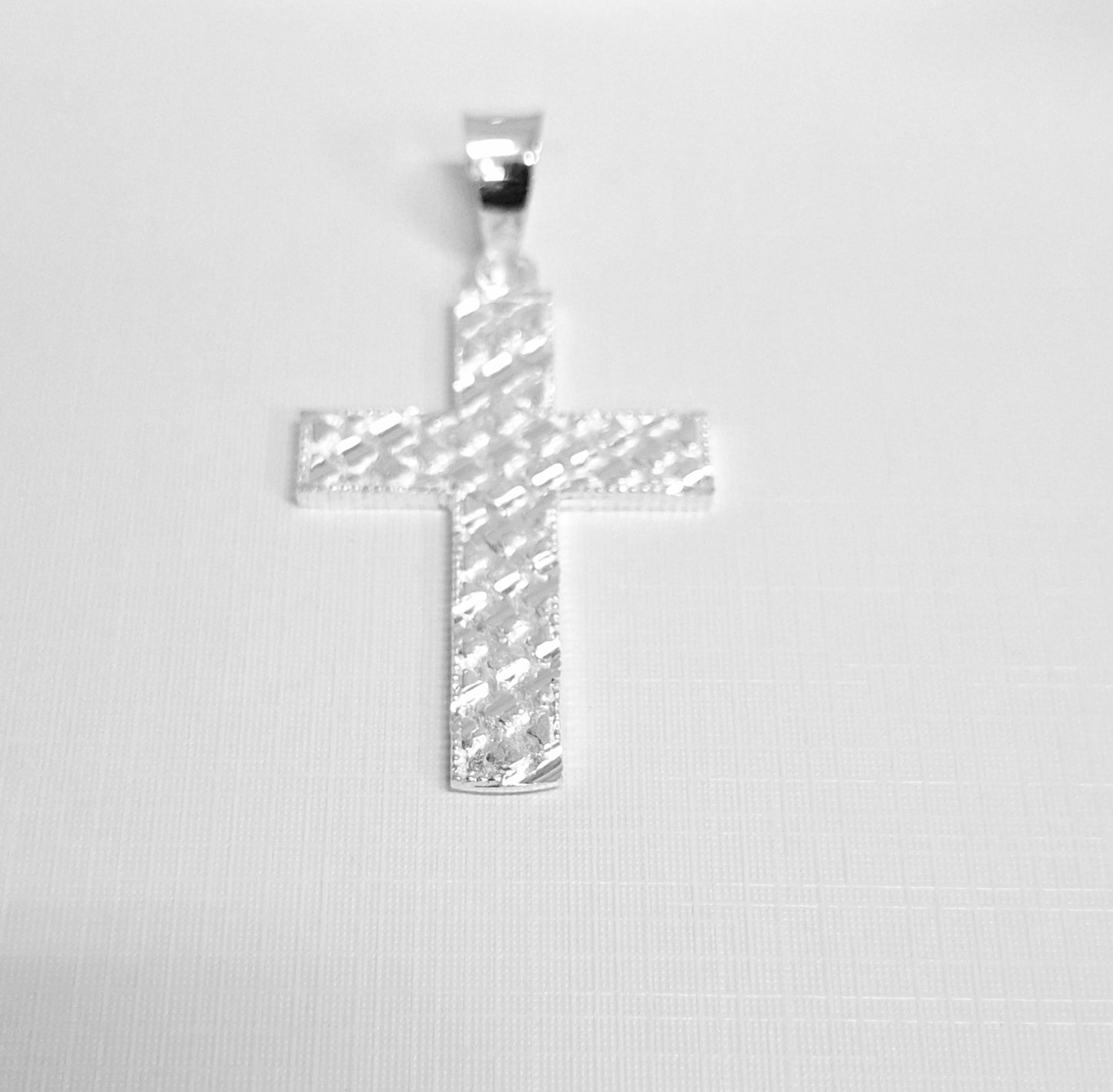 Dije  de Cruz Diamantado  de Plata Ley .925 DR126 -  Joyería Religiosa