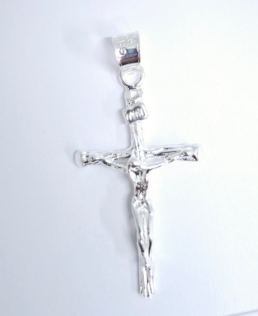 Dije de Cruz con cristo  en  Plata Ley  .925 , Mod. DR049 - Joyería de Plata