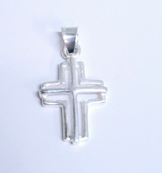 Dije  de Cruz en Plata Ley .925  Mod. DR047 - Joyería de Plata