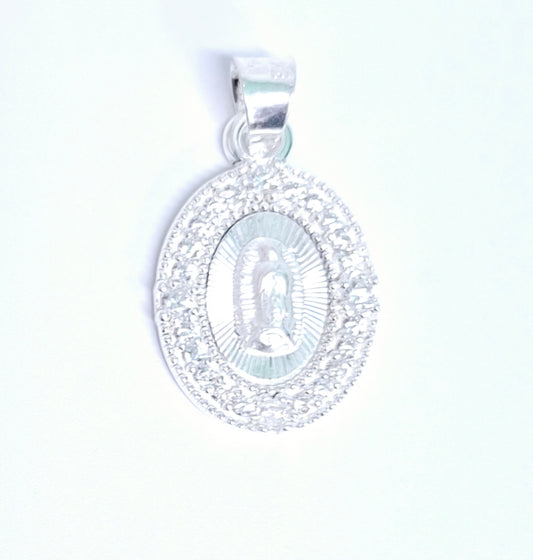 Dije  de Plata .925 en diseño de la  Virgen de Guadalupe con topacio blanco , Mod. DRP029LP - Joyería Religiosa
