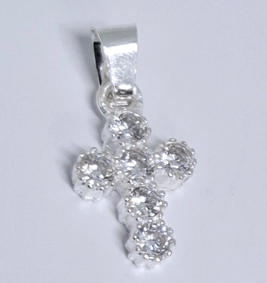 Dije de Plata Ley .925 en  forma Cruz con Topacio Blanco Mod. CTDVP013- Joyería Religiosa